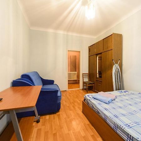 Квартира По Адресу Ул. Черняховского 12 Kiev Extérieur photo